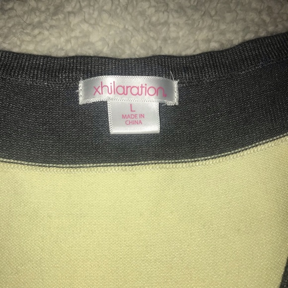 NWT Women’s Xhilaration Stripe Sweater Vest - Picture 3 of 5